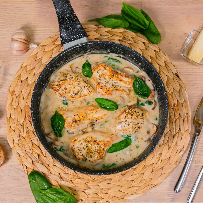 Сливочная курица со шпинатом