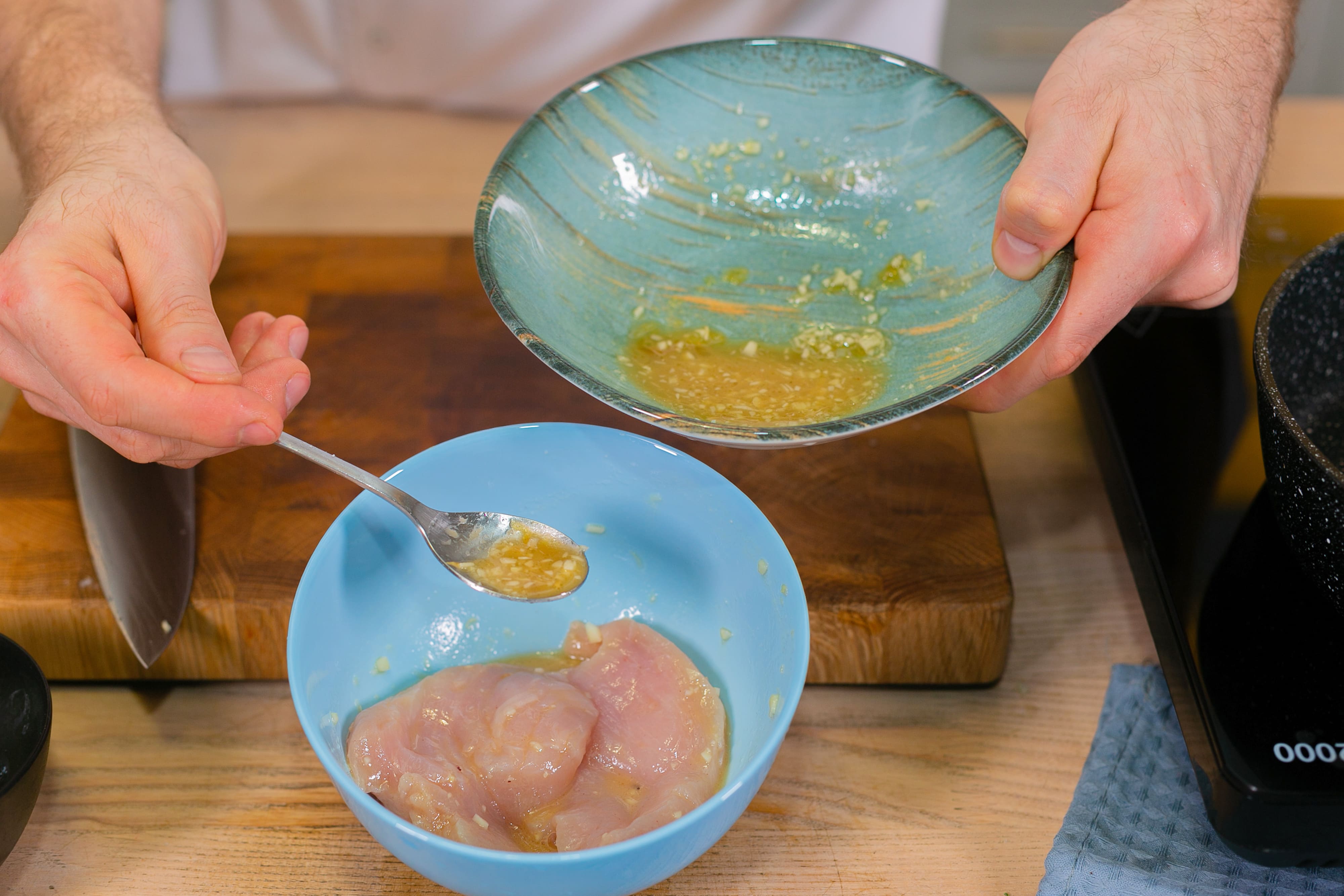 Салат с курицей в медово-горчичном соусе — пошаговый рецепт с фото, видео,  кбжу и ингредиенты