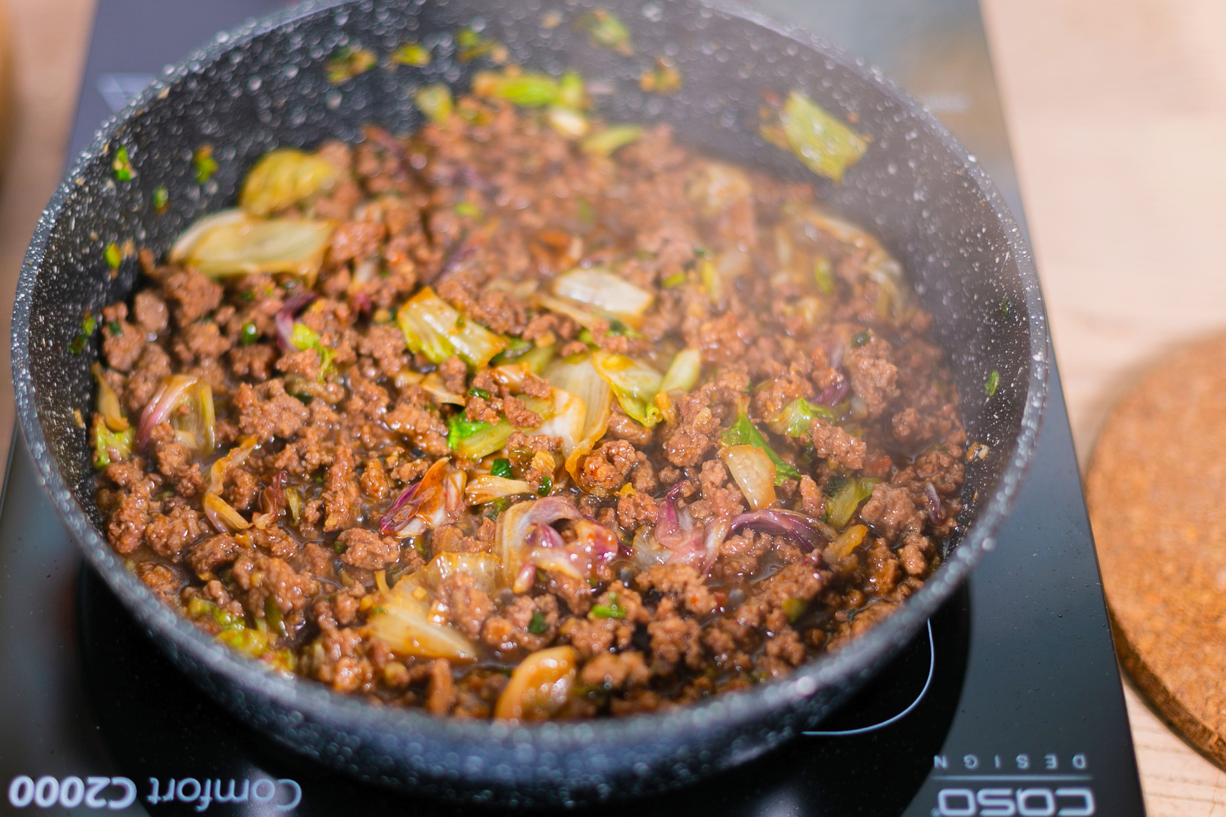 Говядина по тайски с овощами и рисом — пошаговый рецепт с фото, видео, кбжу  и ингредиенты