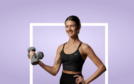 Тренировка с резинками и гантелями