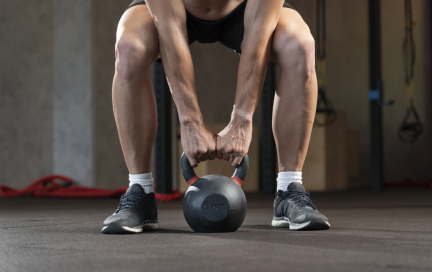 «Гиревая революция» или упражнения с гирей на грудь