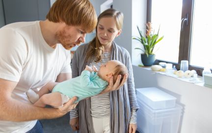 Гигиена новорождённых: как ухаживать за малышом в первый месяц жизни