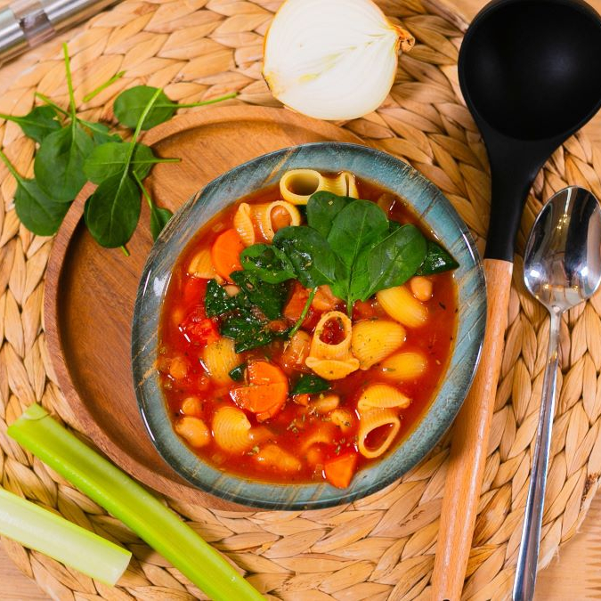 Суп с белой фасолью и макаронами