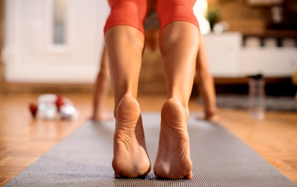 Занятия спортом босиком — мнение экспертов о пользе и рисках