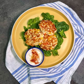 Рубленые котлеты из индейки с сыром и кукурузой