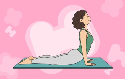 Упражнение «Кобра» исправляет осанку и раскрывает грудной отдел: как выполнять асану, чтобы не «сломать» поясницу